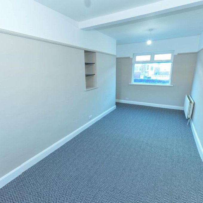 14 Strandburn Drive, Belfast, BT4 1NA - Photo 1