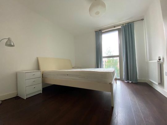 1 Bed Flat, Booth Road, E16 - Photo 1