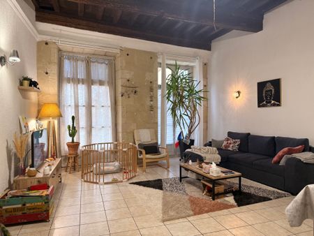 Location Appartement 3 pièces 74m² PONT ST ESPRIT 30130 - Photo 2