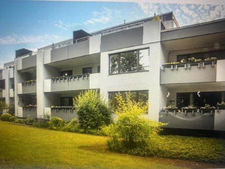 Helle 3-Zimmer Wohnung mit Balkon, Garage, Stellplatz,... - Foto 3