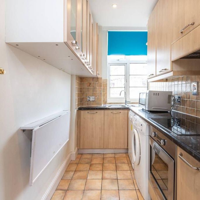 2 bedroom flat to rent - Photo 1