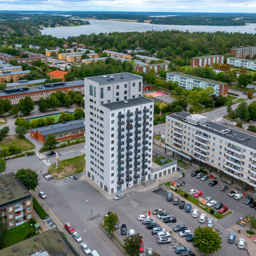 Vårbergsplan, Skärholmen - Photo 1