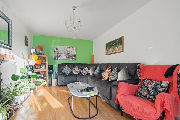 37 Graysfield, Crossgar, Downpatrick, BT30 9HG - Photo 1