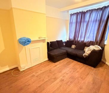 3 bedroom terraced house to rent - Photo 2