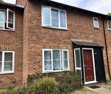 2 bedroom maisonette to rent - Photo 2
