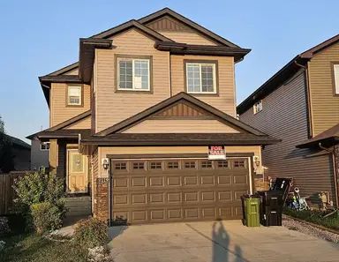 3 Bedrooms 2.5 bath with In-Law suite | Edmonton - Photo 1