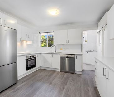 Flynn's Beach Apartment - Photo 4