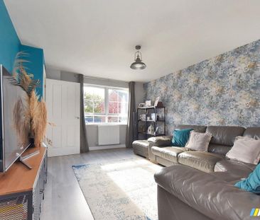 4 bedroom detached house to rent - Photo 2