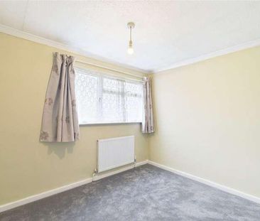 Winscombe, Bracknell, Berkshire, RG12 - Photo 3