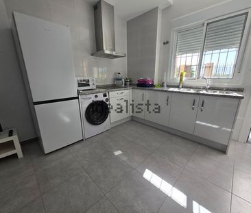 Alquiler de piso en Calle Sarajevo - Photo 4