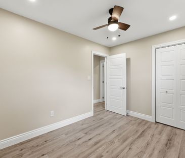 For Lease - 891 Centre Road, Hamilton, Ontario - Photo 2