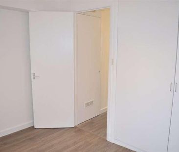 Gloucester Court, Middlesex Road, Mitcham, CR4 - Photo 4