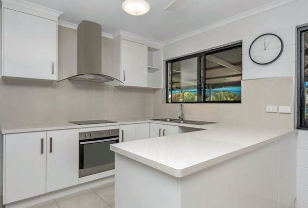 32 McBride Street, Kirwan - Photo 1