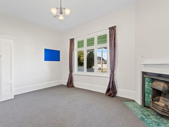 Beautiful Bungalow For Rent - Photo 1