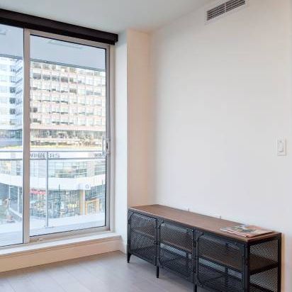 Like New Furnished 2 BR 2 BA + Den with Parking at W1 Vancouver - Photo 4