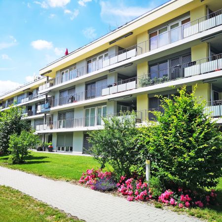 Attractive apartment in a sunny residential area with garden seating - Foto 4