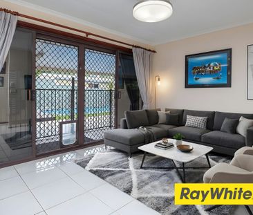 Perfect location, Perfect Price, Perfect Property! Sparkling Blue S... - Photo 1