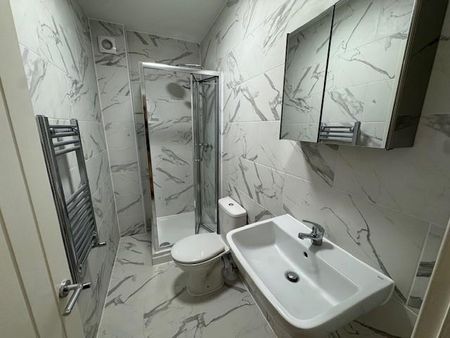 Studio to rent - Photo 5