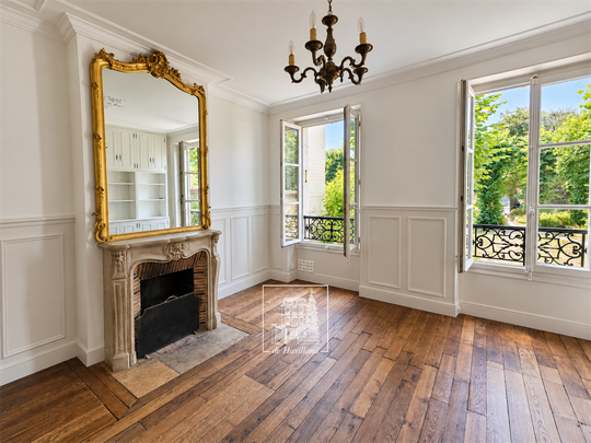 Tout savoir sur cette maison à Chatou - Photo 1