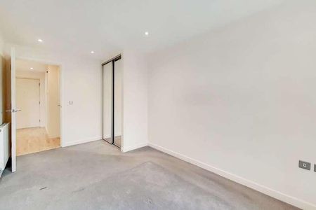 Attenborough Court, Bushey, WD19 - Photo 3