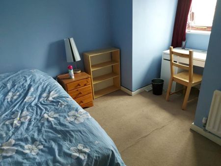 5 bedroom detached house to rent - Photo 5