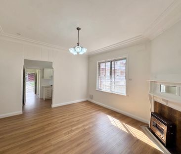Renovated 3 Bedroom Home - Photo 1