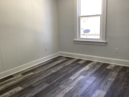 For Lease - 90 Kent St Street Unit# 3, Haldimand, Ontario - Photo 4