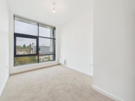 1 bedroom Apartment to rent - Photo 4