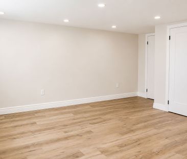 For Lease - 258 Trent Street, Oshawa, Ontario - Photo 2