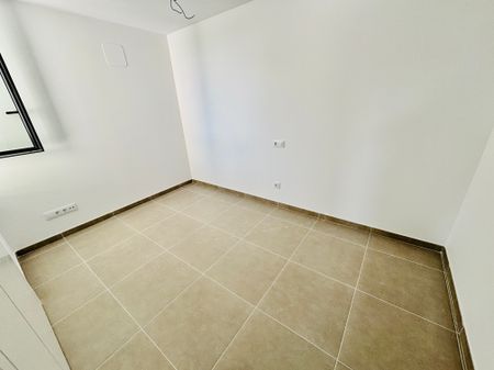 Unfurnished south facing apartment Javea - Photo 5