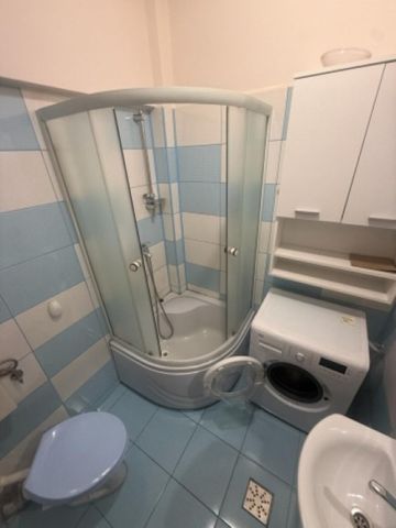 Inchiriez garsoniera 32mp, zona Stefan cel Mare, 400euro - Photo 5