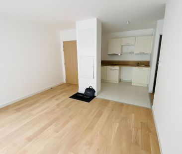 Location Appartement 2 pièces 40m² - Photo 3