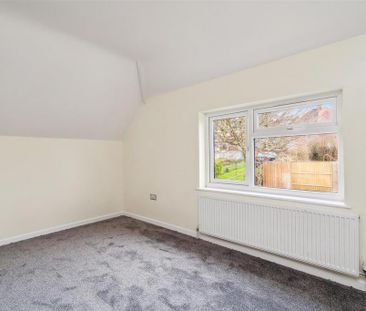 2 bedroom semi-detached house to rent - Photo 6