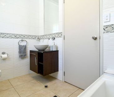 Spacious home in sought after location - Photo 6