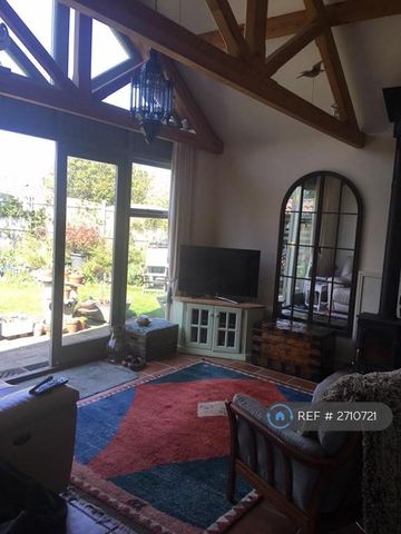 3 bedroom bungalow to rent - Photo 4