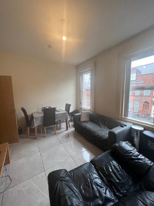 14b Wellington Park Avenue, Belfast, BT9 6DY - Photo 1