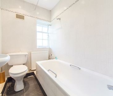 2 Bedroom House To Let - Photo 4