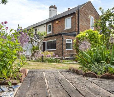 One Tree Hill Road, Guildford, GU4 - Photo 2