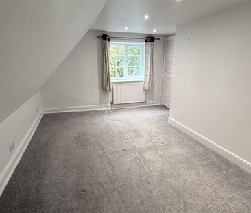3 bedroom detached house to rent - Photo 3