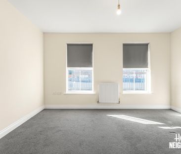 King Edward Avenue - Photo 6