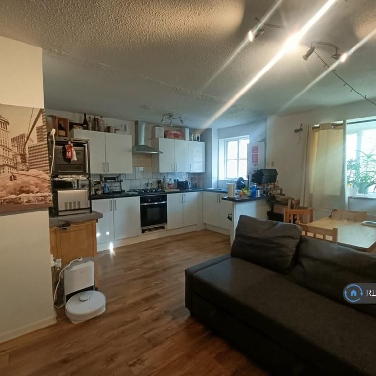 1 bedroom flat to rent - Photo 1
