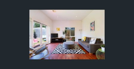 WELL PRESENTED | FRESHLY PAINTED | GREAT LOCATION - Photo 5