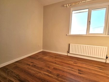 39 Moylinney Park, Antrim, BT41 1NJ - Photo 3