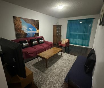 For Lease - 2110 galloway Street, Innisfil, Ontario - Photo 1