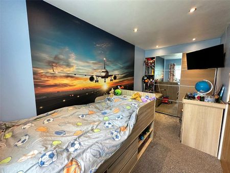 3 bedroom semi-detached house to rent - Photo 5