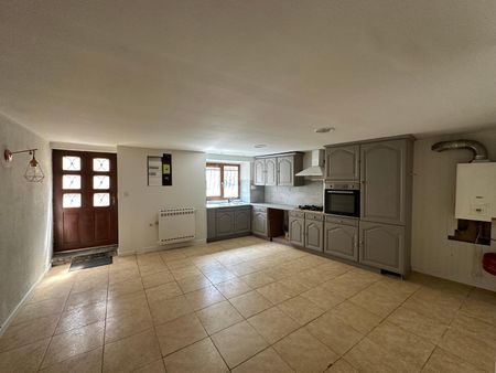 Location Maison 5 pièces 138m² CLERMONT FERRAND 63100 - Photo 3