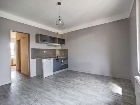 Location Appartement 2 pièces 30m² ST LO 50000 - Photo 5