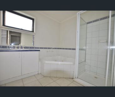2/9 Robinson Street, Clayton, Vic 3168 - Photo 5