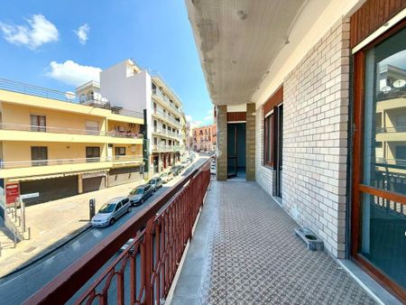 5 locali in affitto - Photo 4