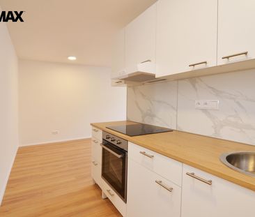 Pronájem bytu 2+kk 50 m², Werichova 981, Praha - Photo 1